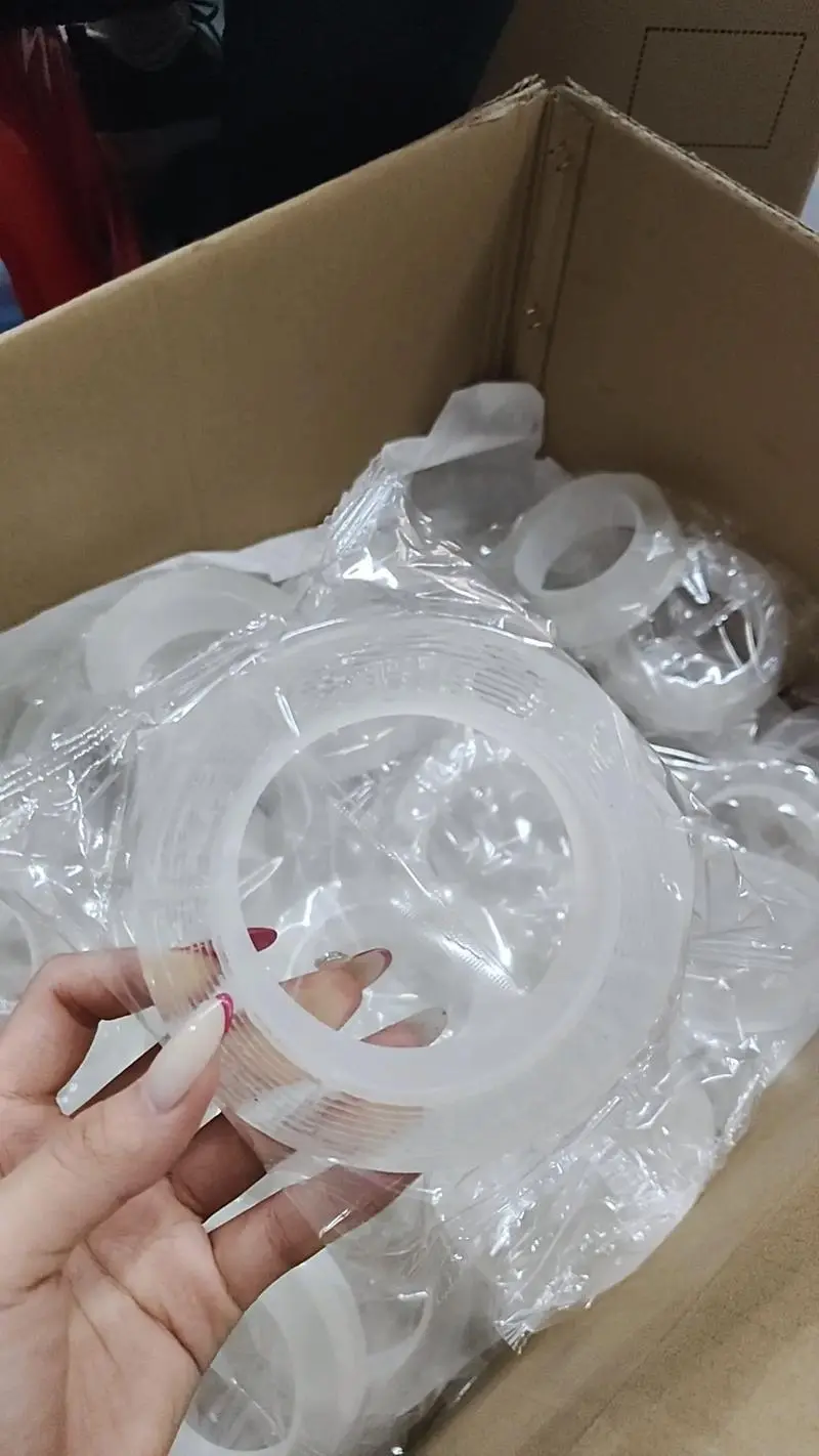 شريط النانو: نجم المستقبل في تكنولوجيا اللاصق الثورية